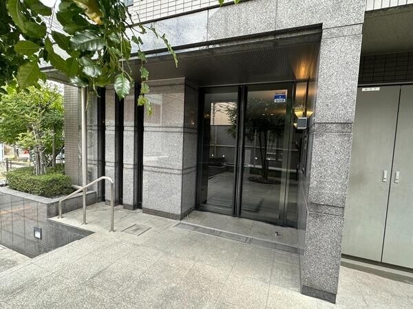 エントランス(☆スペシャリストなプロ賃貸師が接客対応させていただきます☆)