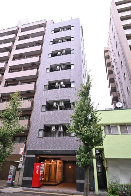 スカイコート池袋東口外観写真