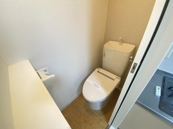 トイレ(☆このお部屋は仲介手数料0円です☆)