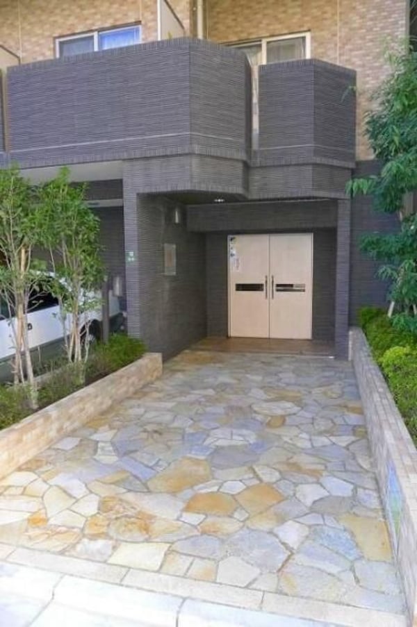 エントランス(☆スペシャリストなプロ賃貸師が接客対応させていただきます☆)