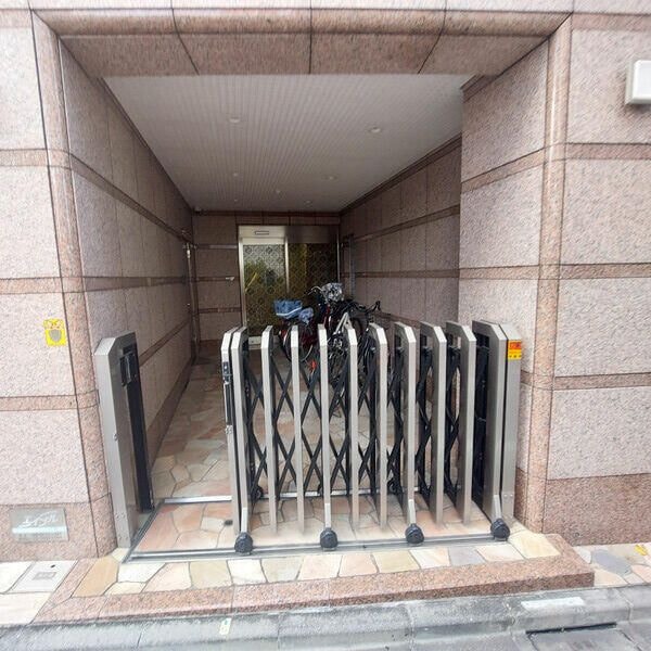 エントランス(☆このお部屋は仲介手数料0.55ヶ月☆)