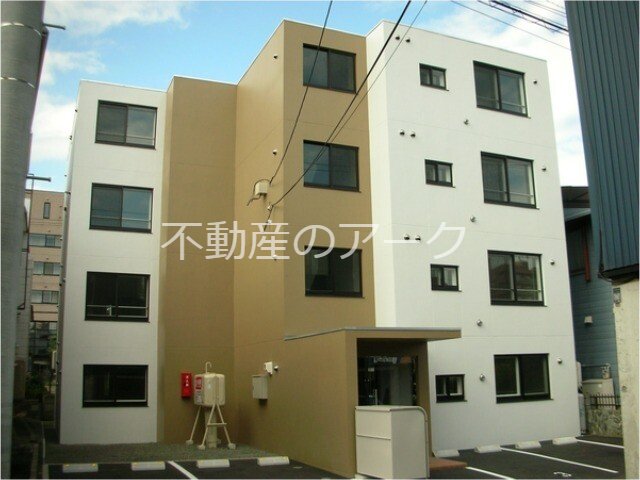 トレーフル12'