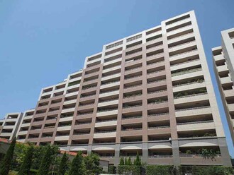 ルネグランディル千里の森　B棟