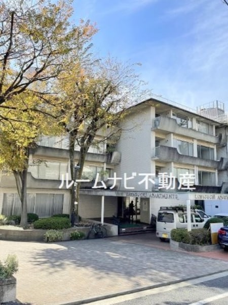 川口アパートメント外観写真