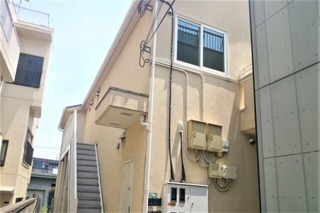 グリーンフォレスト　２０２号室外観写真