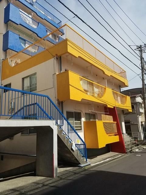 カースルいずみの物件外観写真