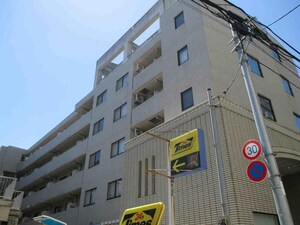 カサラヴィタ目白外観写真
