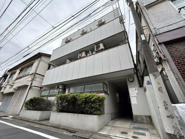 バローネ湯澤
