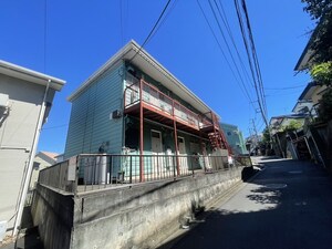 仲居ハイツ１外観写真