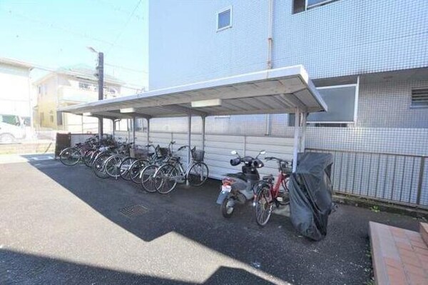 敷地内/建物
