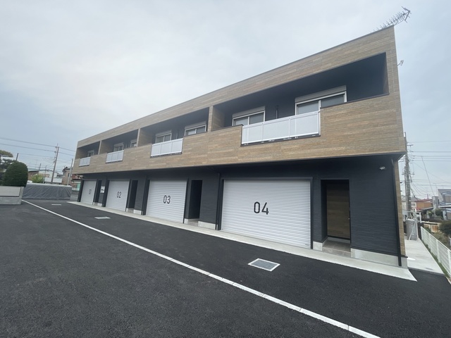 IXO IL GARAGE 78（ガレージハウス）