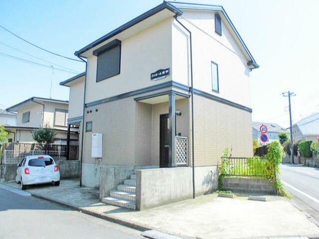 ファミール愛甲