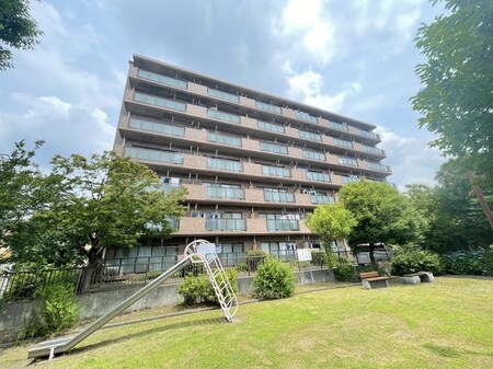 本厚木ロイヤルマンション外観写真