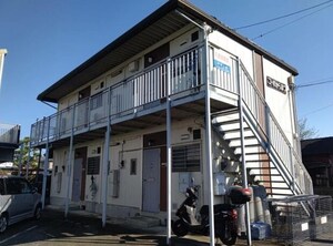 コーポからまつ外観写真