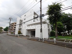 京王北野マンションC棟外観写真