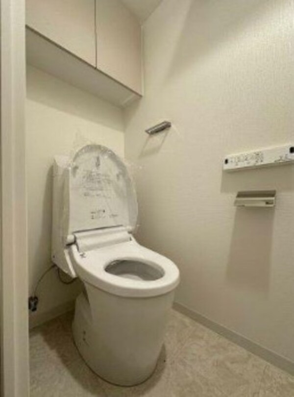トイレ(同部屋タイプ)