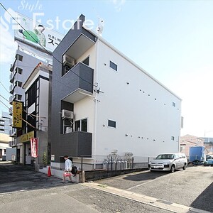 ジュネス明治外観写真