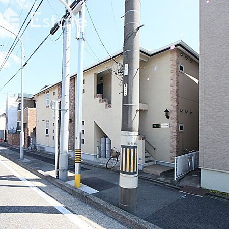 シャムロック桜外観写真