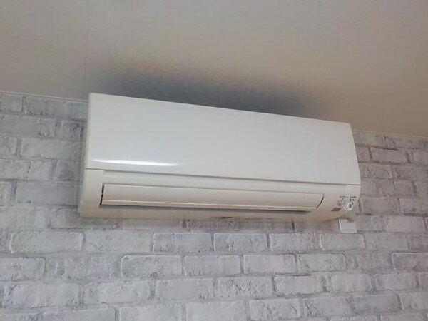 空調設備(寒冷地用エアコン備付け)