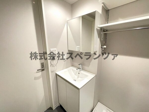 独立洗面台