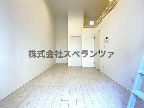 内装他