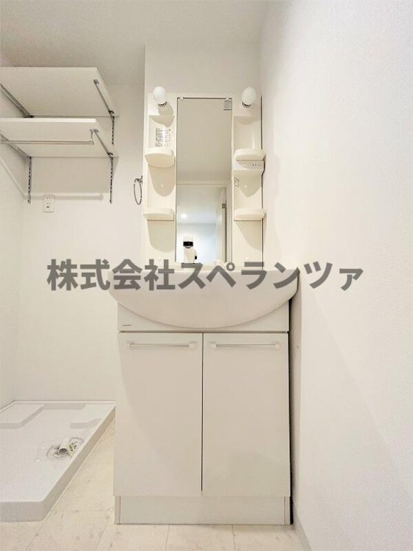 独立洗面台