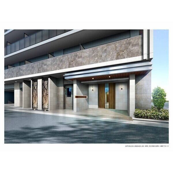 物件外観写真2　(清潔なエントランスです)