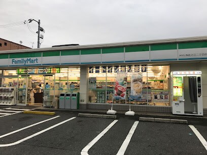 物件内観写真18　(ファミリーマート MYS西住之江二丁目店 438m)