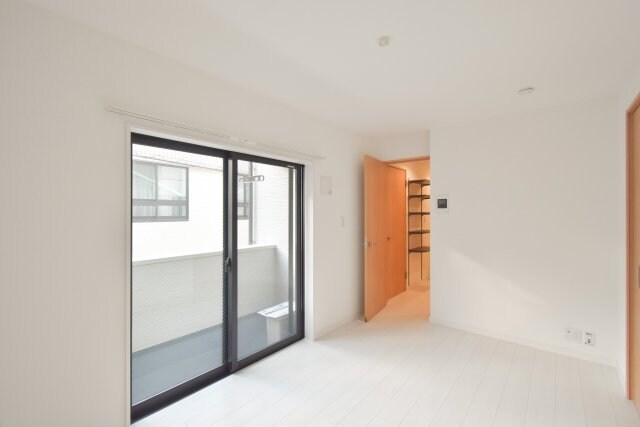 物件内観写真11　(ゆったり過ごせるリビングです)