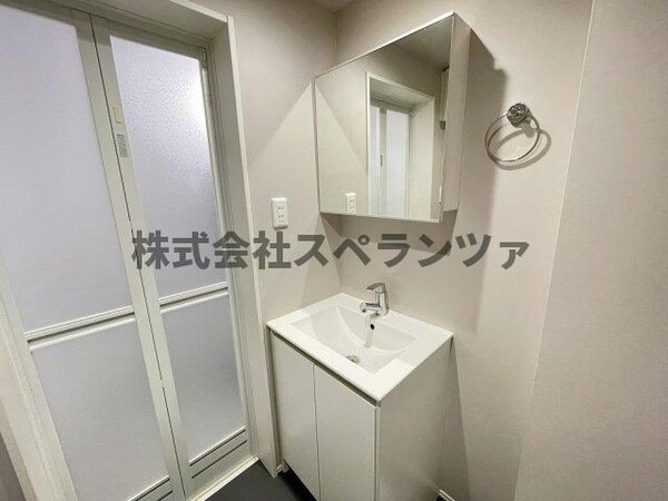 独立洗面台