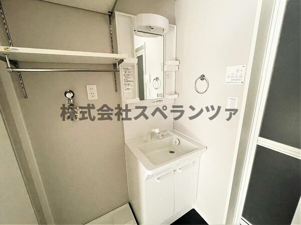 独立洗面台