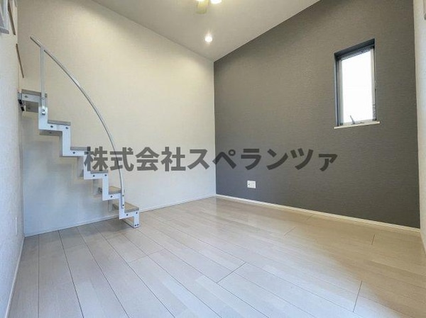 内装他