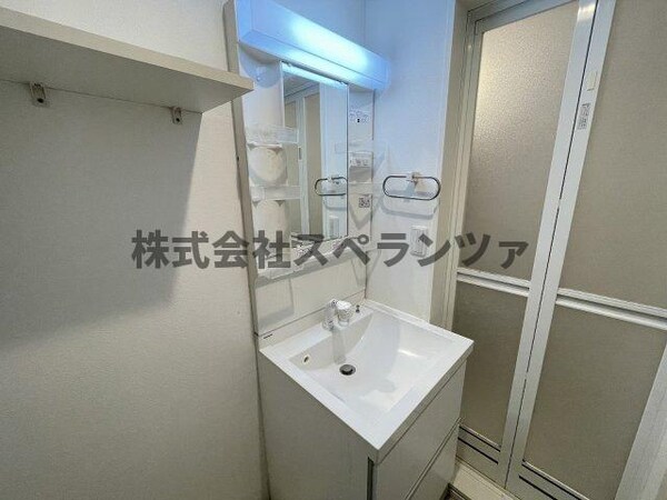 独立洗面台