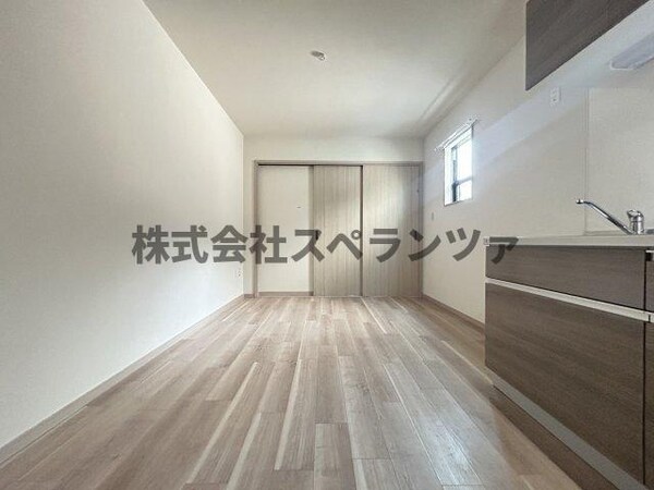 内装他