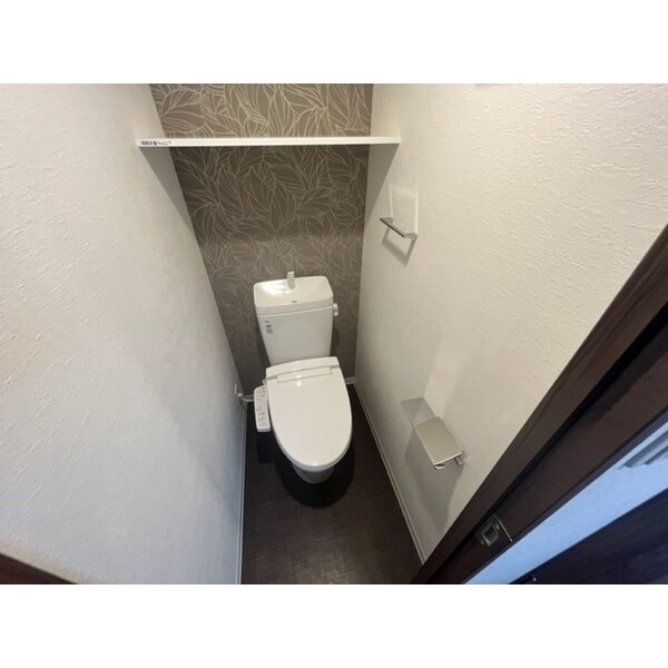 トイレ(コンパクトで使いやすいトイレです)