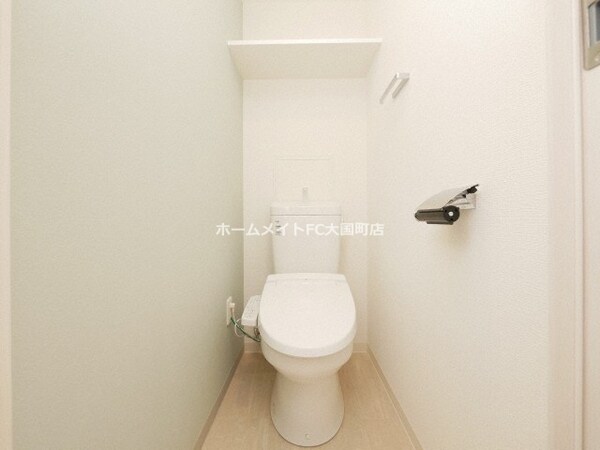 トイレ(シンプルで使いやすいトイレです)