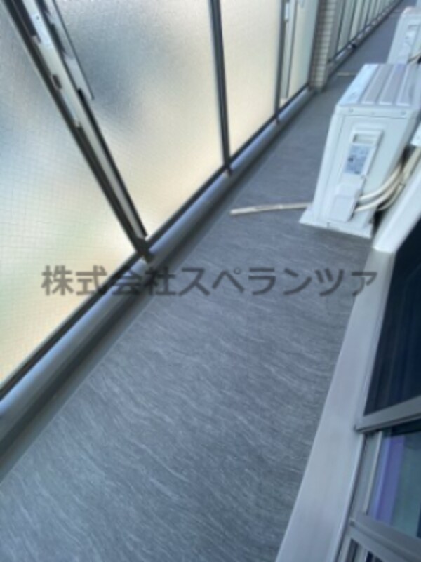 バルコニー(陽当たり良好なバルコニーです)