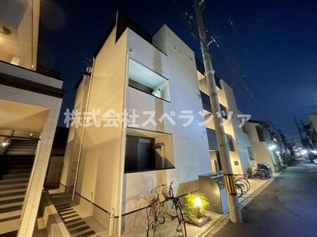 CRASTINE小路東A外観写真