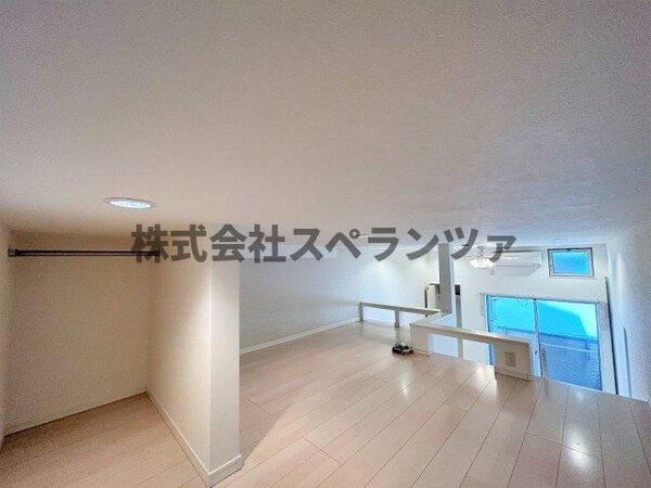 内装他