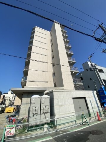 物件外観写真3　(落ち着いた雰囲気の外観です)