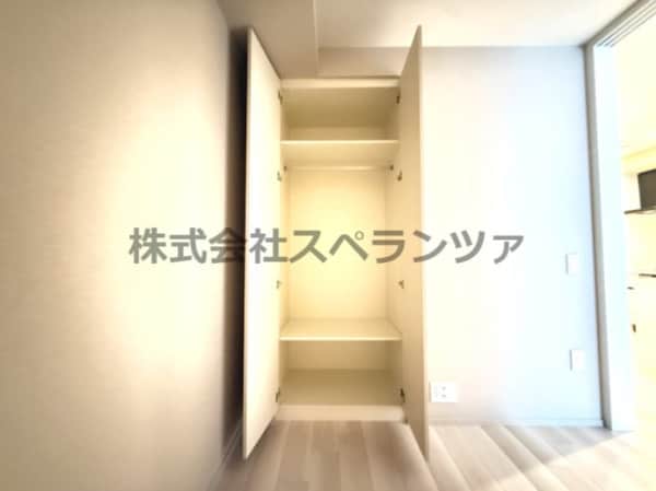 内装他