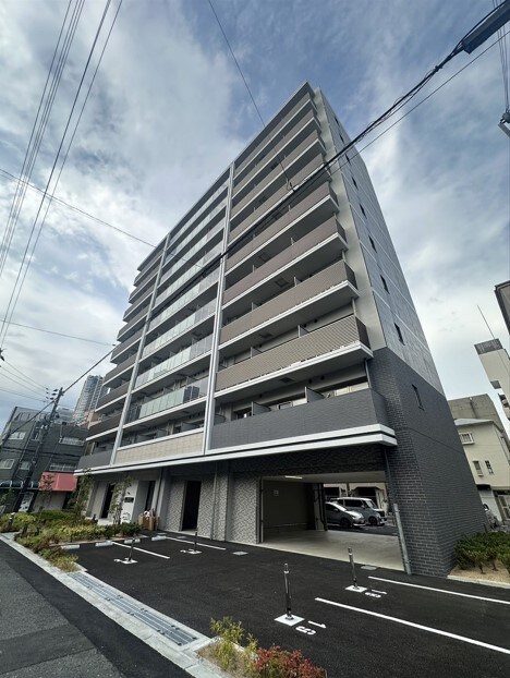 物件外観写真1　(外観もきれいです)