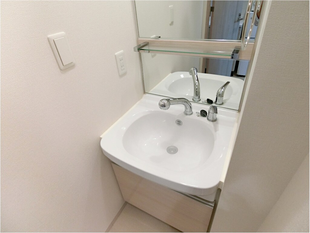 物件内観写真5　(明るい室内です)