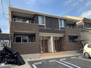イーストブルー五番館外観写真