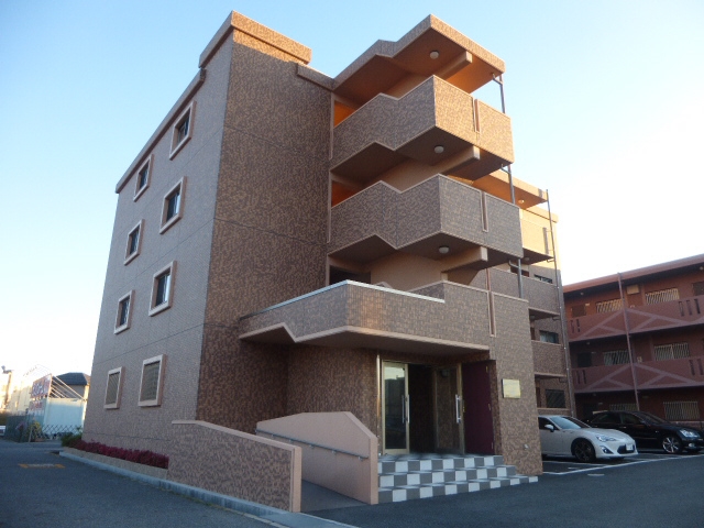 メゾン・北町