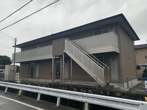 サンハイム津市場外観写真