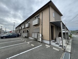 エトランス小松町Ｂ外観写真