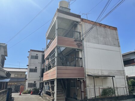 丸沢マンション外観写真