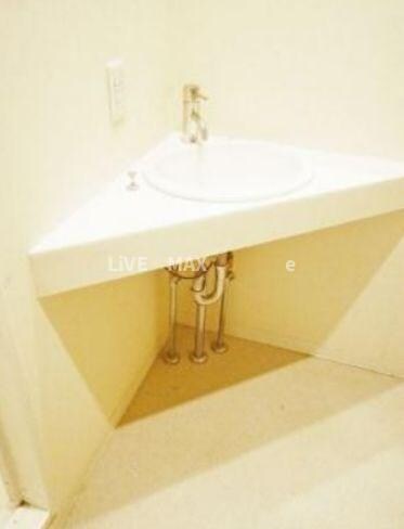 物件内観写真12　(★「代々木」駅徒歩2分の駅近好立地★)