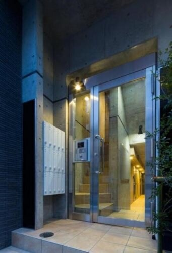 物件外観写真2　(★弊社の仲介手数料は賃料の半額＋税です★)